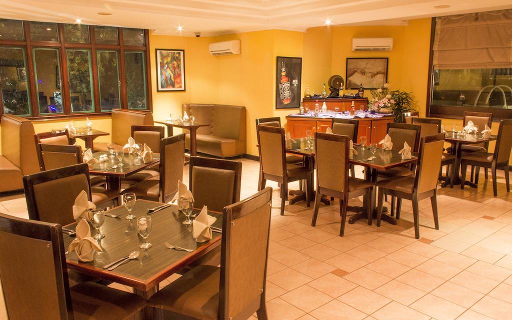 Travellers Suites Serviced Apartments Медан Экстерьер фото