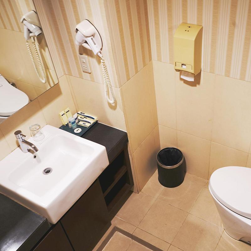 Travellers Suites Serviced Apartments Медан Экстерьер фото